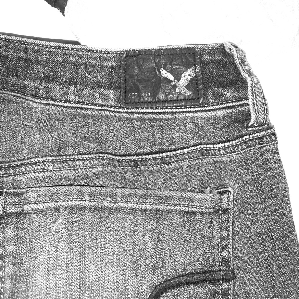 American Eagle skinny jeans!